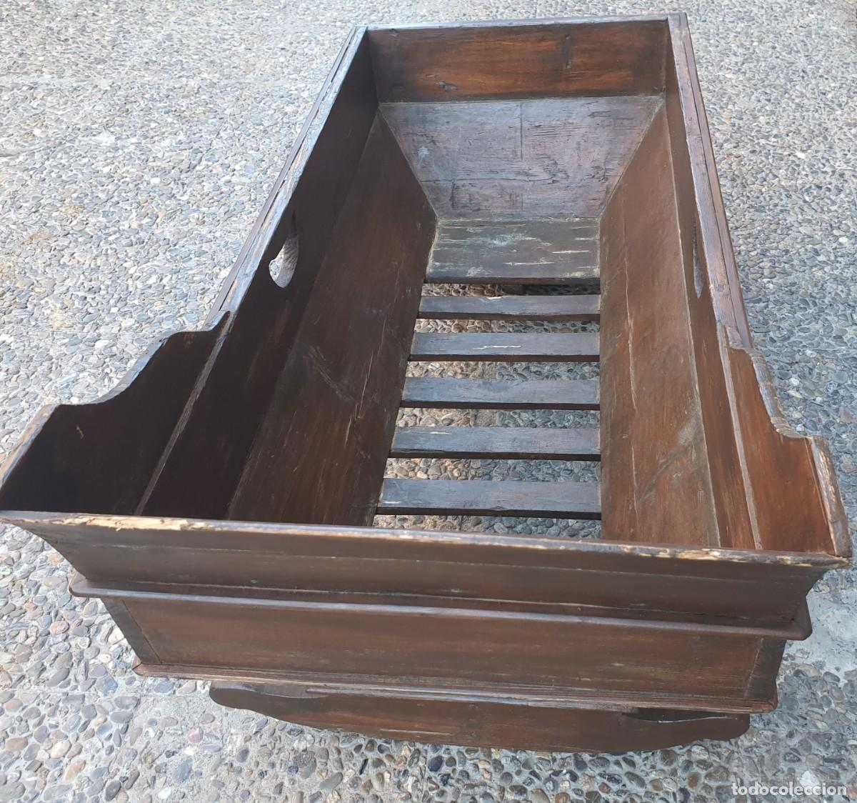 Antig&uuml;edades: ANTIGUA CUNA DE MADERA PARA BEBE - Foto 5