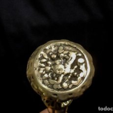 Antigüedades: EXCELENTE BASTON DE PASEO CON EMPUÑADURA DE BRONCE