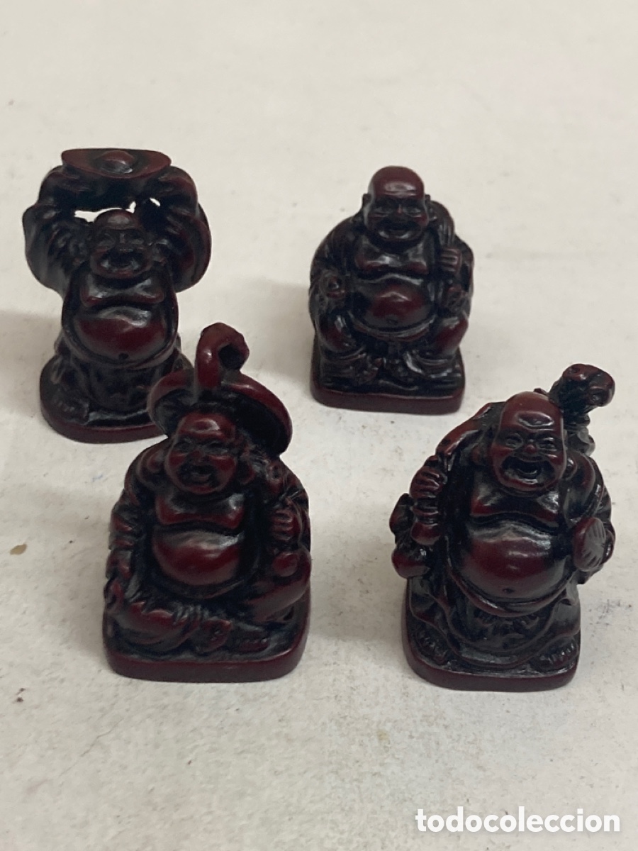 Antiques: 4 figuras de resina roja china