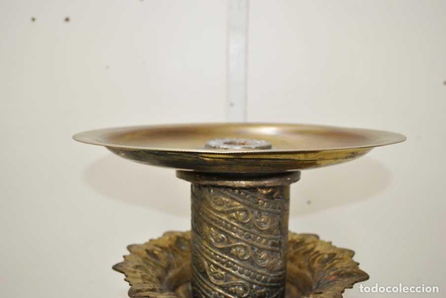 Antig&uuml;edades: GRAN HACHERO DE BRONCE DORADO - Foto 2