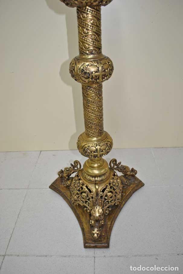 Antig&uuml;edades: GRAN HACHERO DE BRONCE DORADO - Foto 6