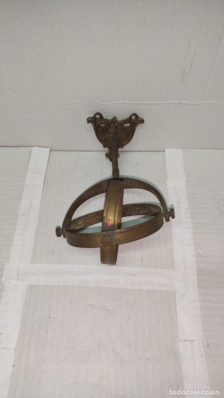 Antig&uuml;edades: APLIQUE DE LUZ BRONCE DE BARCO PARA QUINQUE - Foto 4