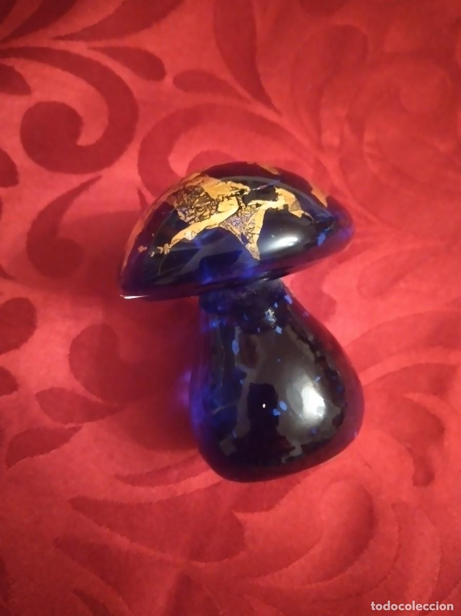 Antig&uuml;edades: Seta de cristal de murano con oro en el interior. - Foto 6