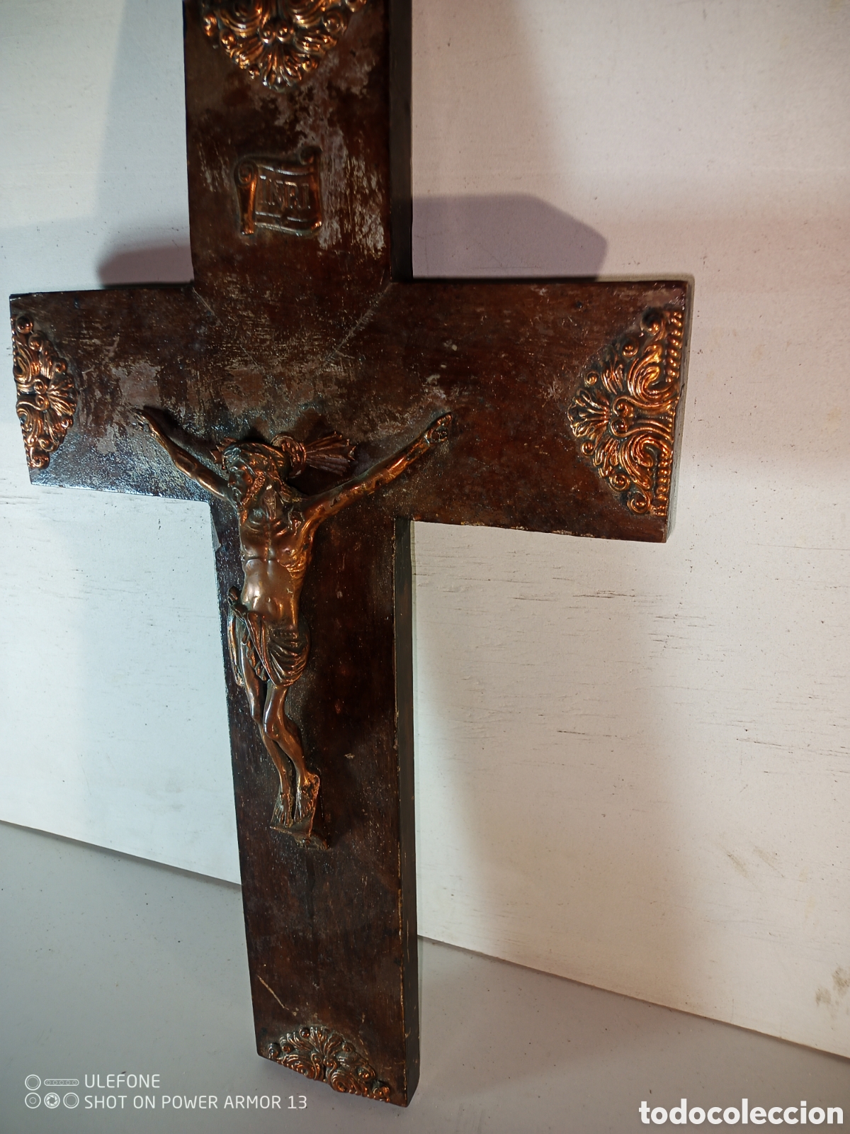 Antig&uuml;edades: Crucifijo en madera y cobre - Foto 1