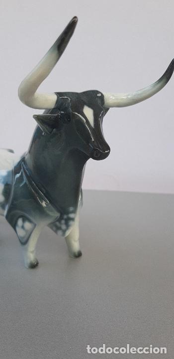 Antig&uuml;edades: TORO DE PORCELANA DE ALGORA - Foto 7