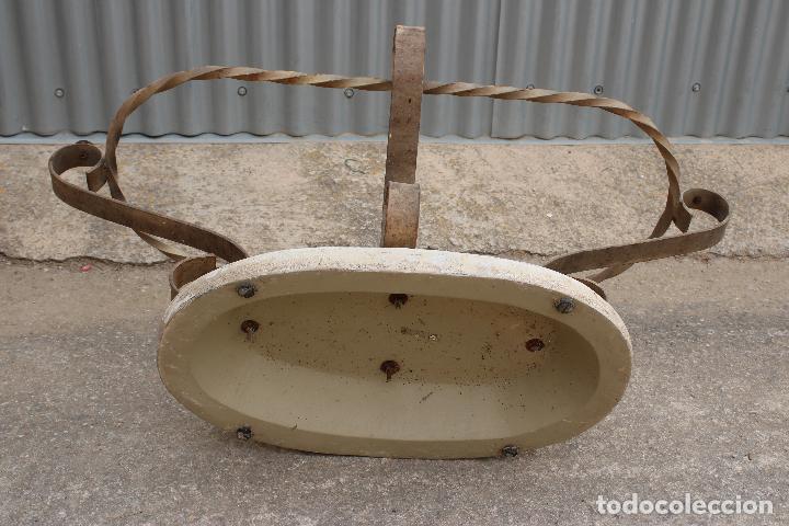 Antig&uuml;edades: mesa baja de forja - Foto 2