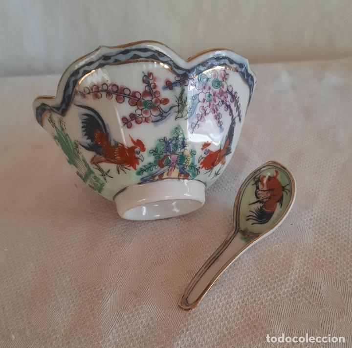Antig&uuml;edades: MACAO - CONJUNTO (CUENCO Y CUCHARA) 3 GALLOS. - Foto 3