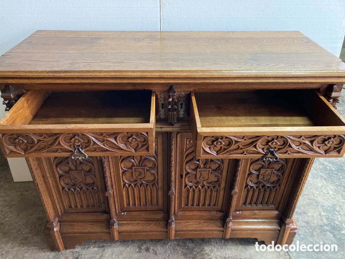 Antig&uuml;edades: Mueble tallado g&oacute;tico restaurado - Foto 7