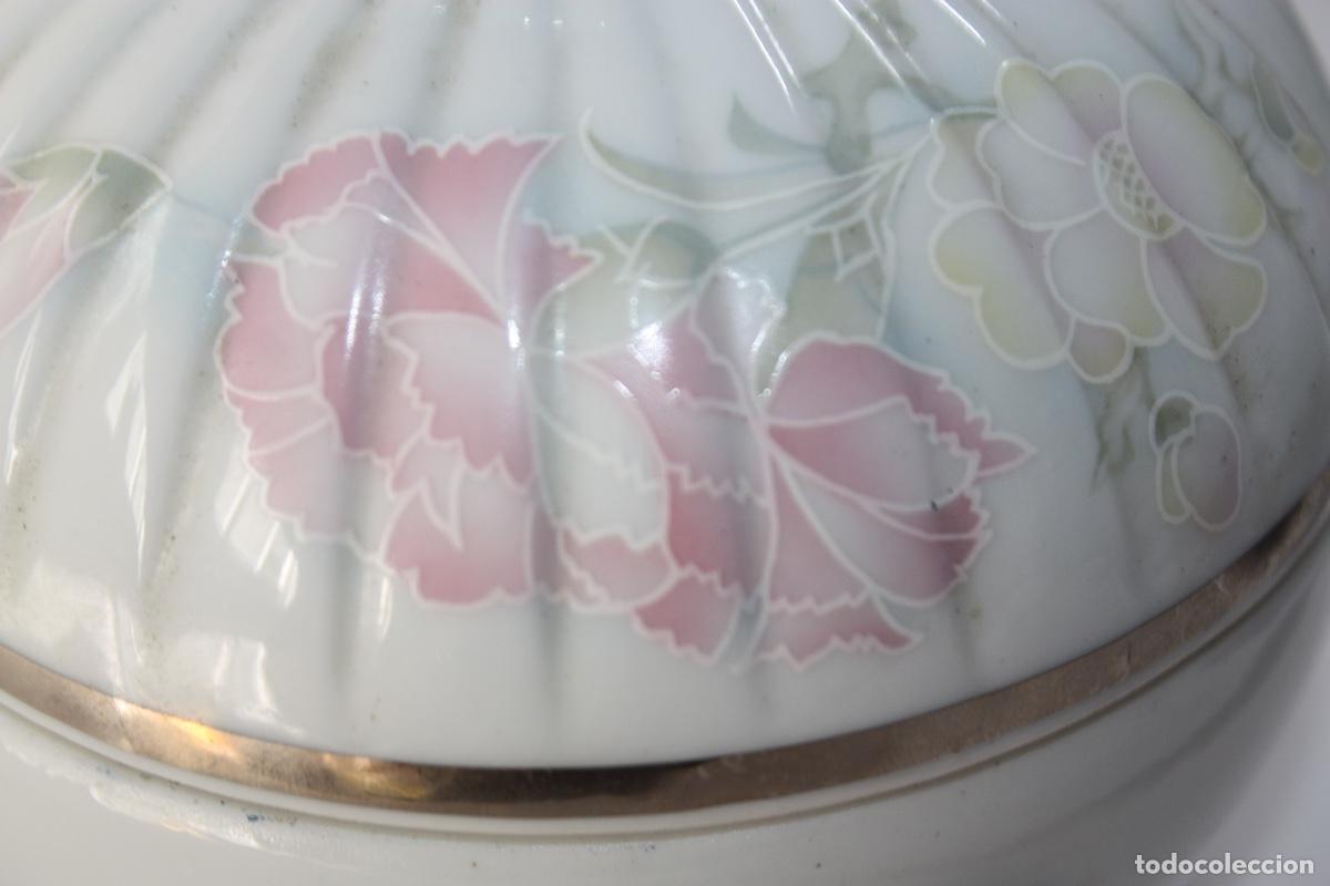 Antig&uuml;edades: TARRO PORCELANA VP - Foto 3
