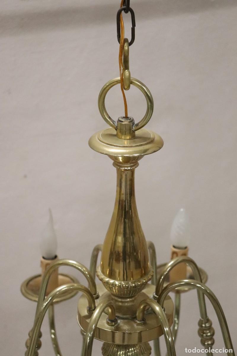Antig&uuml;edades: L&aacute;mpara de techo de lat&oacute;n dorado - Foto 4