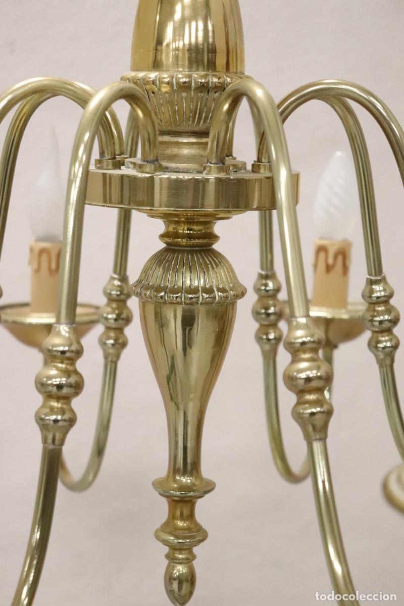 Antig&uuml;edades: L&aacute;mpara de techo de lat&oacute;n dorado - Foto 7