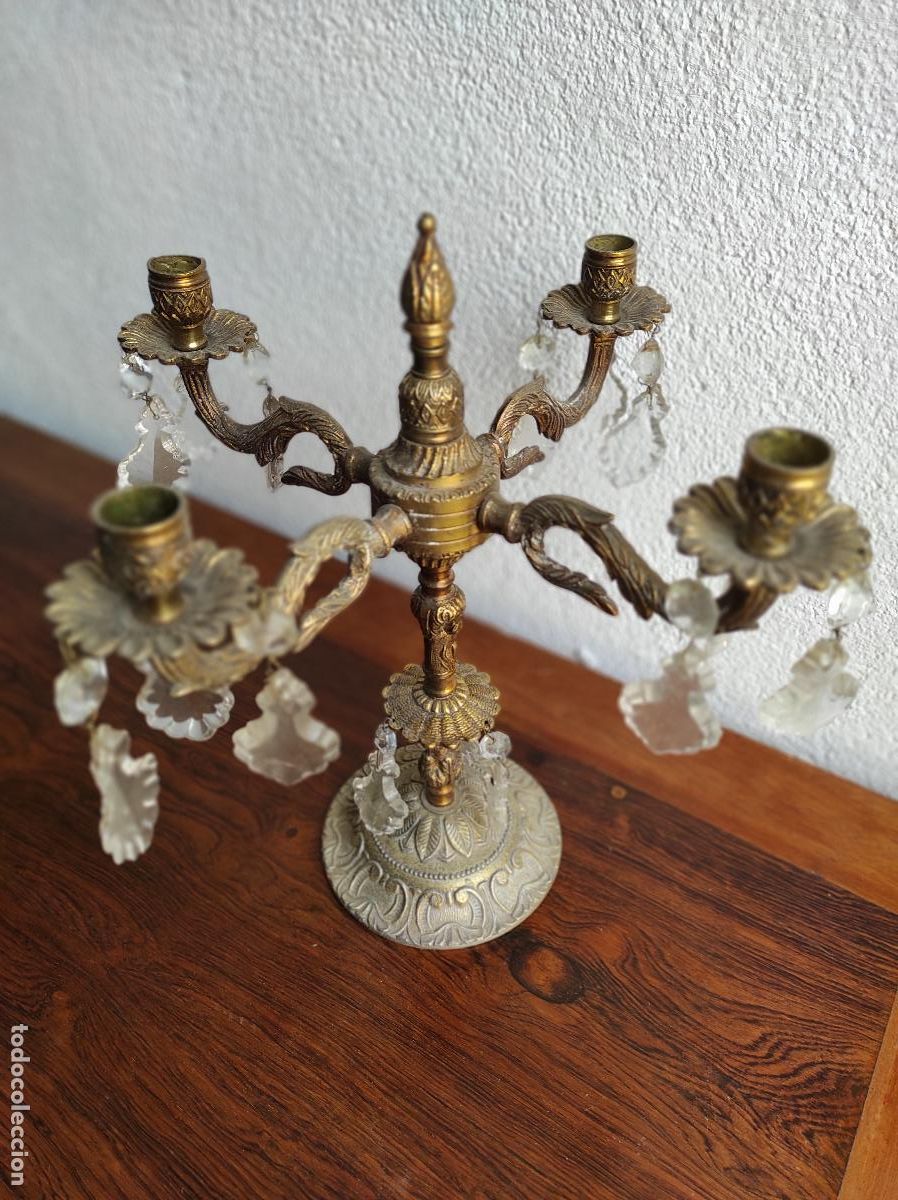 Antig&uuml;edades: Candelabro de bronce y cristal - Foto 3