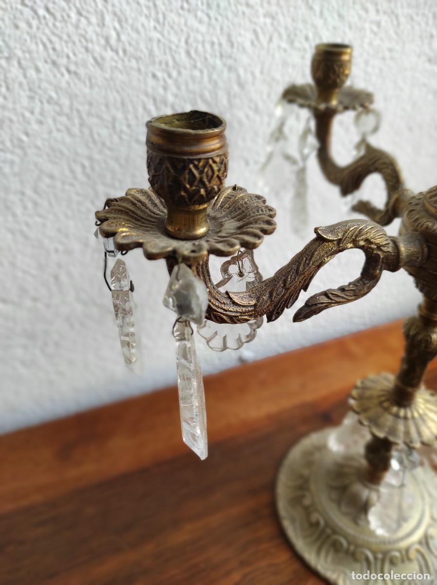 Antig&uuml;edades: Candelabro de bronce y cristal - Foto 5