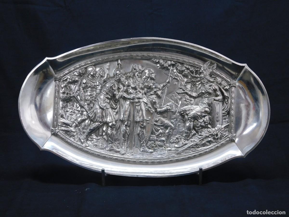 Antig&uuml;edades: Bandeja plateada - Foto 1