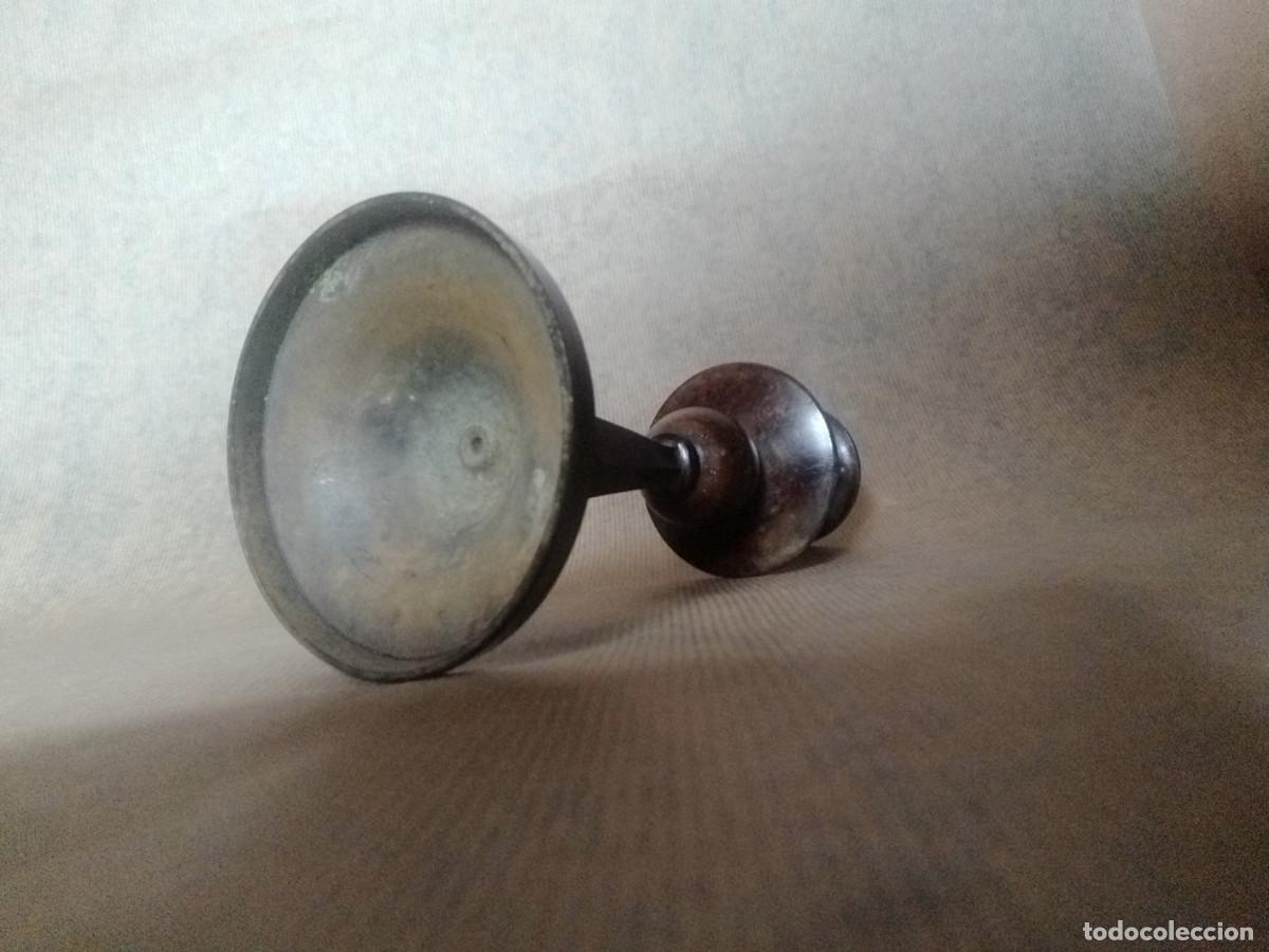 Antig&uuml;edades: CANDELABRO LAT&Oacute;N CON PI&Eacute; CIRCULAR C. 1900 - Foto 3