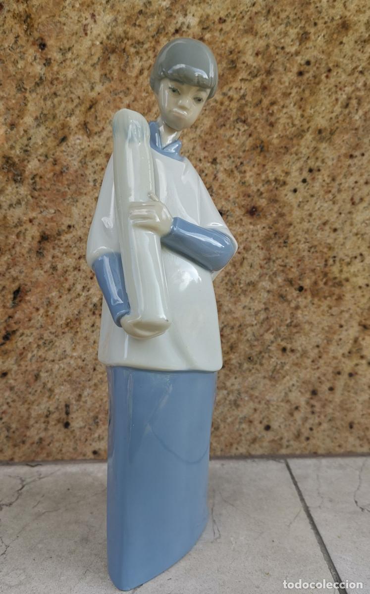 Antig&uuml;edades: MONAGUILLO CON CIRIO, VELON, DE LLADRO - Foto 2