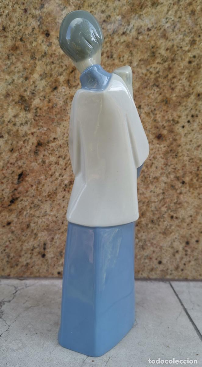 Antig&uuml;edades: MONAGUILLO CON CIRIO, VELON, DE LLADRO - Foto 8