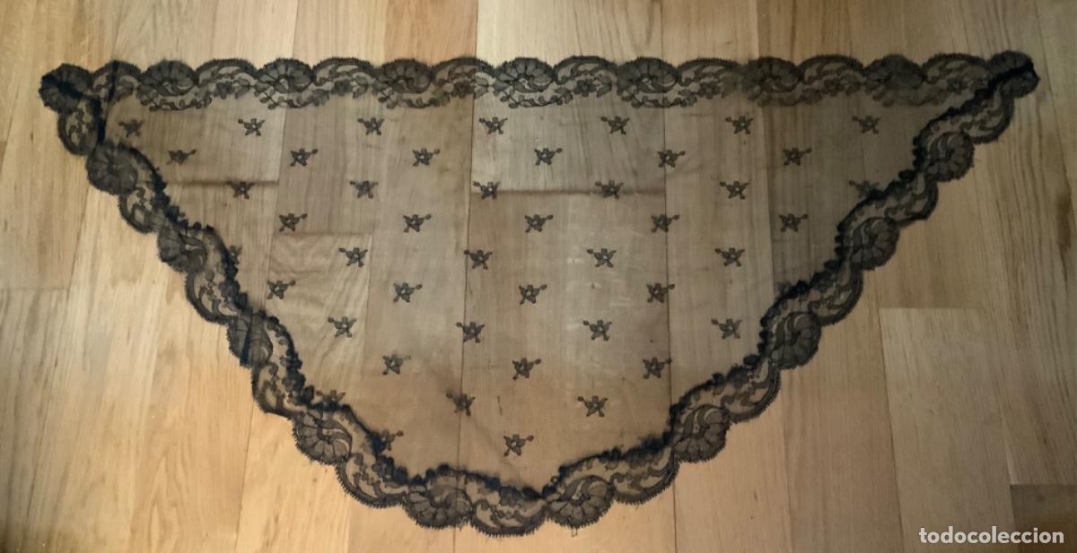 Antig&uuml;edades: ANTIGUA MANTILLA TRIANGULAR - Foto 6