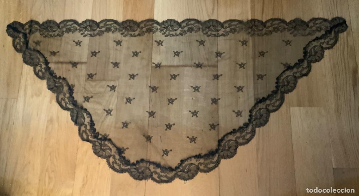 Antig&uuml;edades: ANTIGUA MANTILLA TRIANGULAR - Foto 9