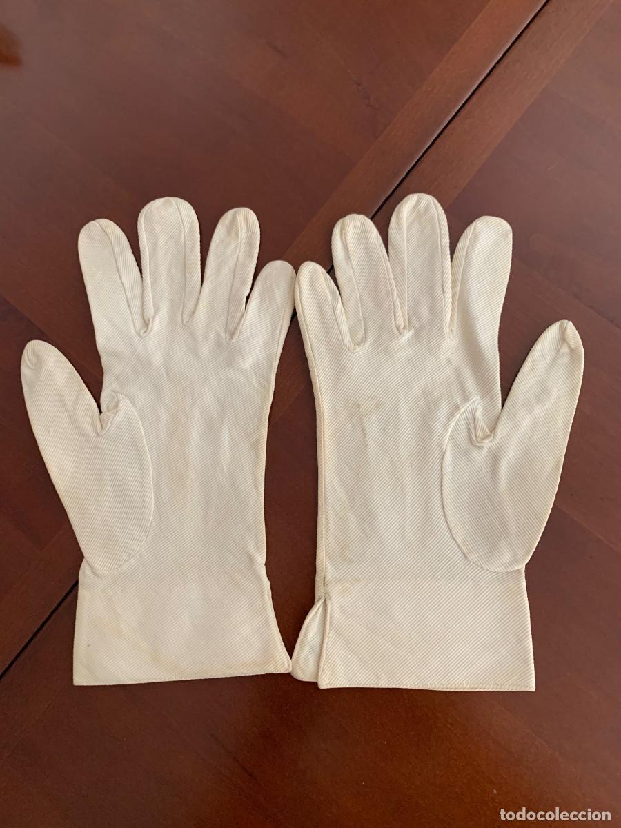 Antig&uuml;edades: Guantes de otom&aacute;n antiguos - Foto 2