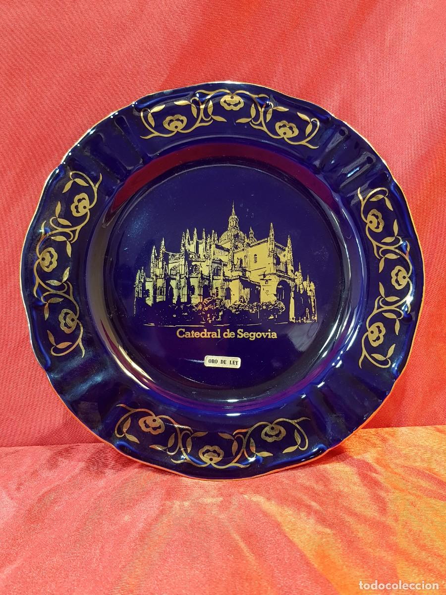 Antig&uuml;edades: PLATO CERAMICA ORO 24K - Foto 1