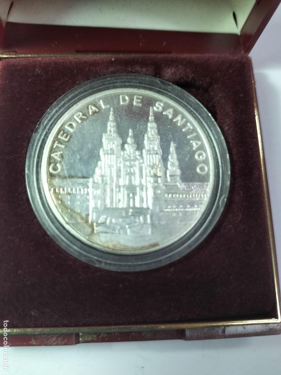 Antig&uuml;edades: Medalla del a&ntilde;o santo compostelana 2004 - Foto 2