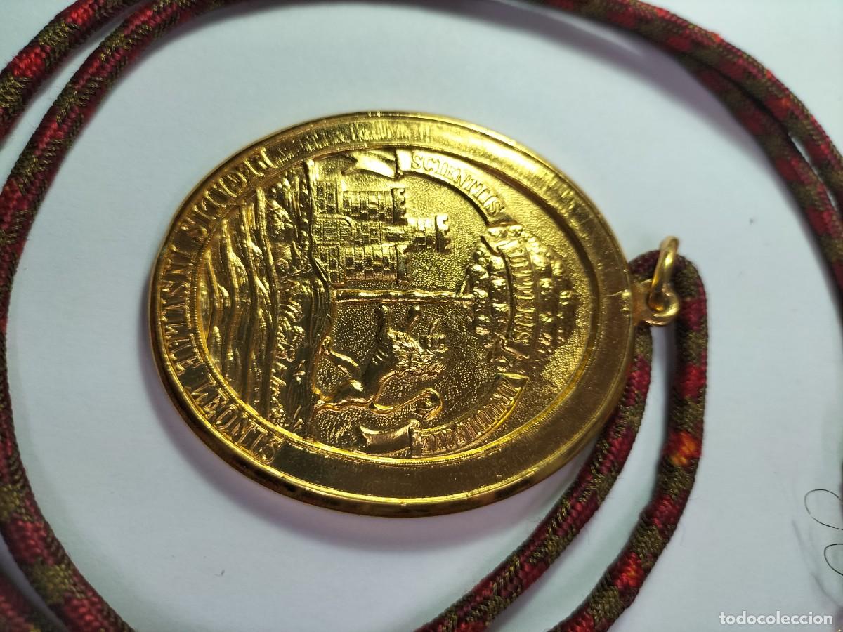 Antig&uuml;edades: medalla con castillo y leon - Foto 3