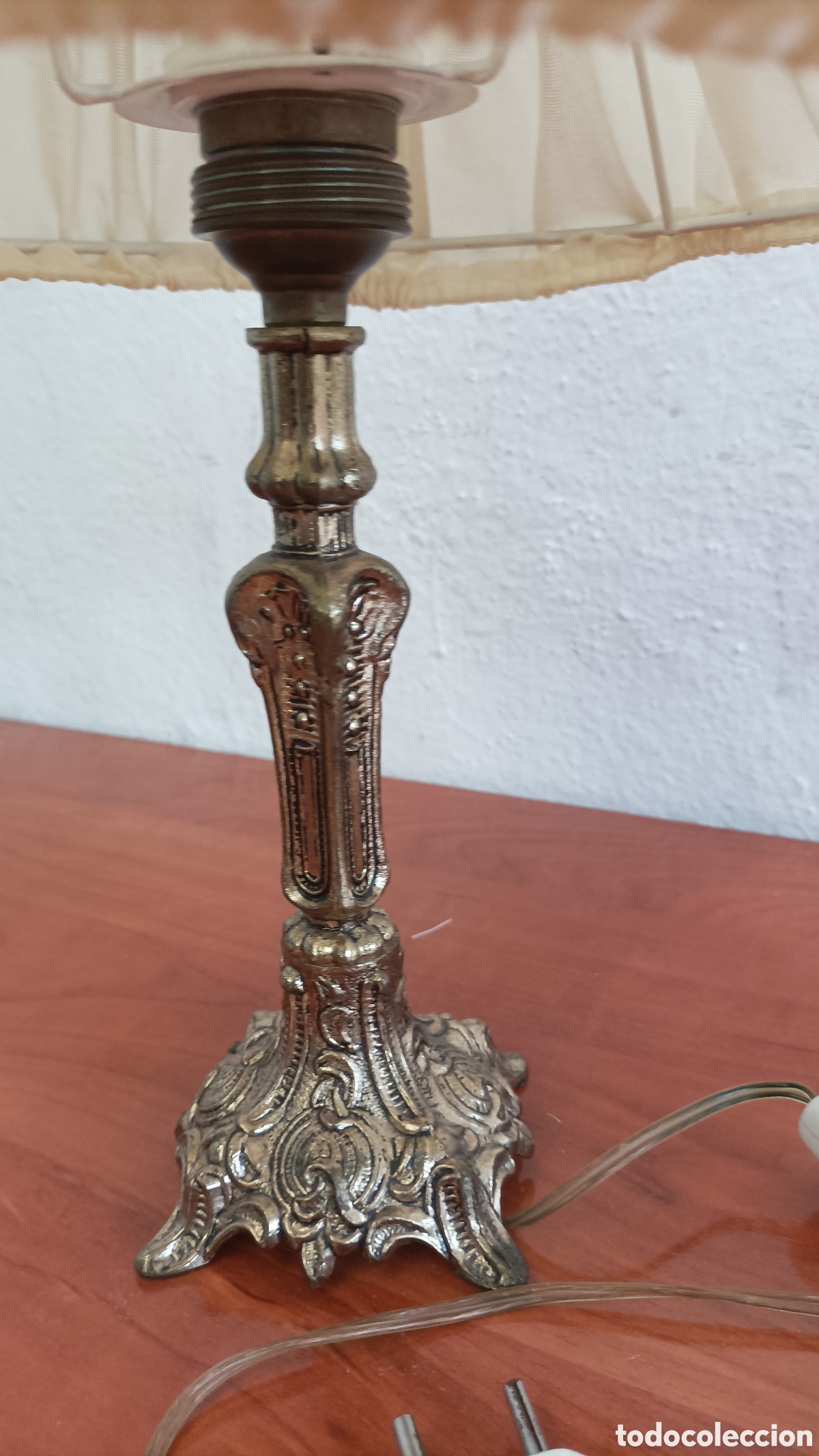 Antig&uuml;edades: L&aacute;mpara de mesa de lat&oacute;n o Bronce - Foto 2