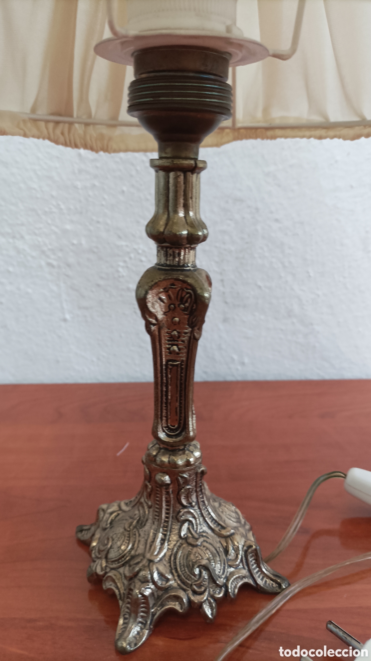 Antig&uuml;edades: L&aacute;mpara de mesa de lat&oacute;n o Bronce - Foto 4