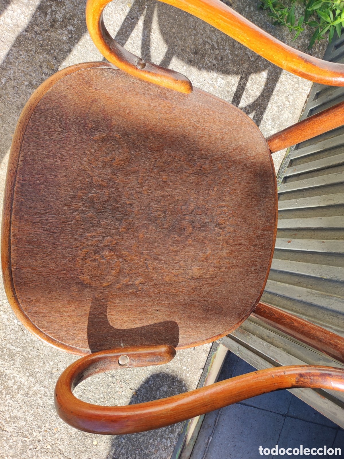 Antig&uuml;edades: Sill&oacute;n tonet - Foto 3