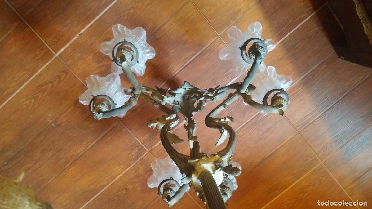 Antig&uuml;edades: L&aacute;mpara de bronce antigua - Foto 1