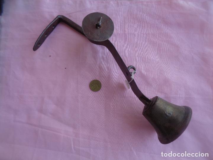 Antig&uuml;edades: ANTIGUO LLAMADOR DE CAMPANA - Foto 1