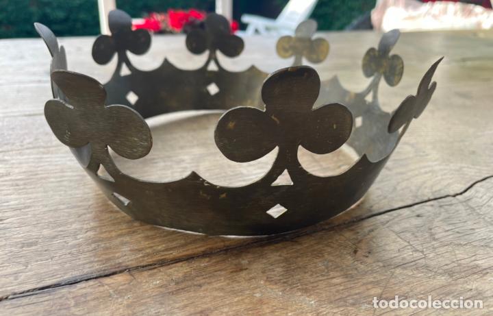 Antig&uuml;edades: CORONA DE BRONCE SIGLO XVIII - Foto 2