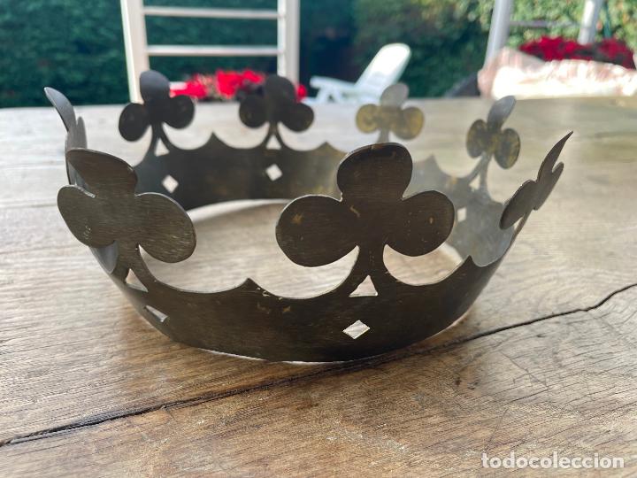 Antig&uuml;edades: CORONA DE BRONCE SIGLO XVIII - Foto 1