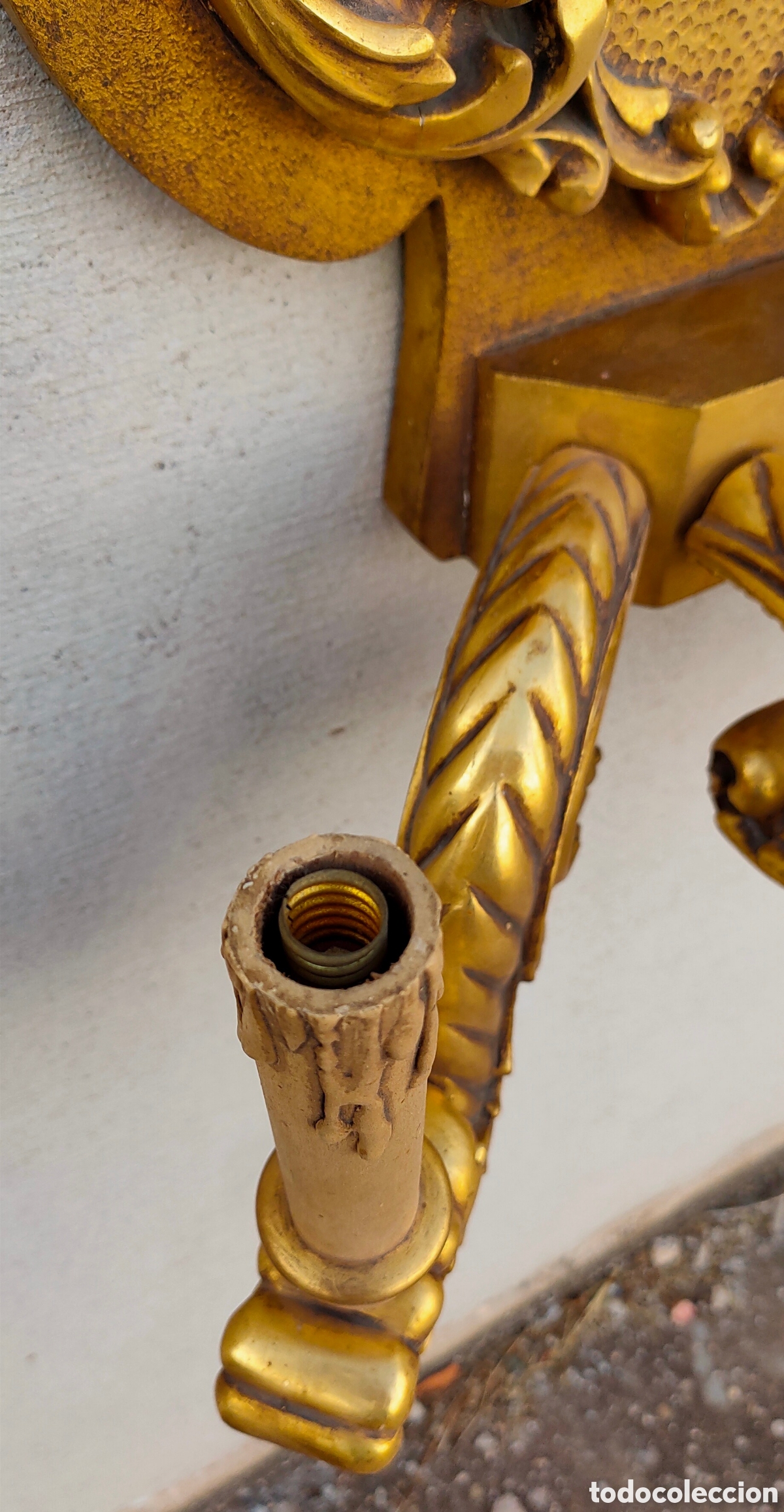 Antig&uuml;edades: Candelabro de madera dorada - Foto 6