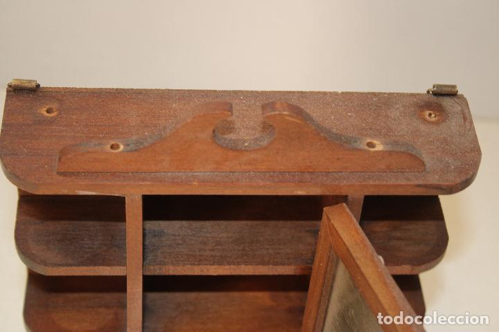 Antig&uuml;edades: vitrina campanas de coleccion - Foto 5