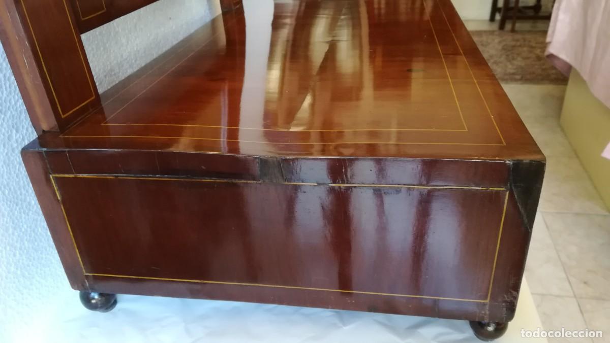 Antig&uuml;edades: TOCADOR ISABELINO DE MADERA DE CAOBA - Foto 11