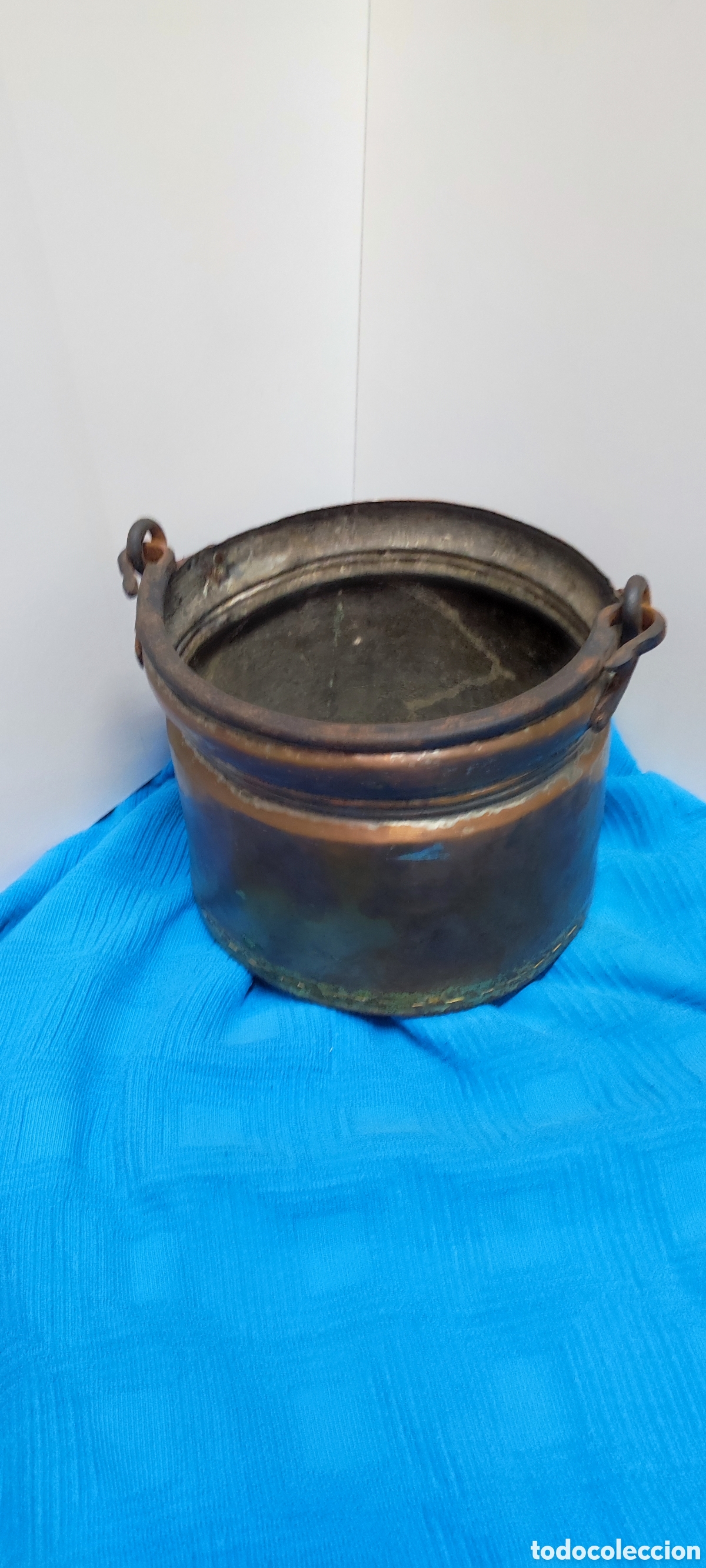 Antig&uuml;edades: Olla caldero de cobre