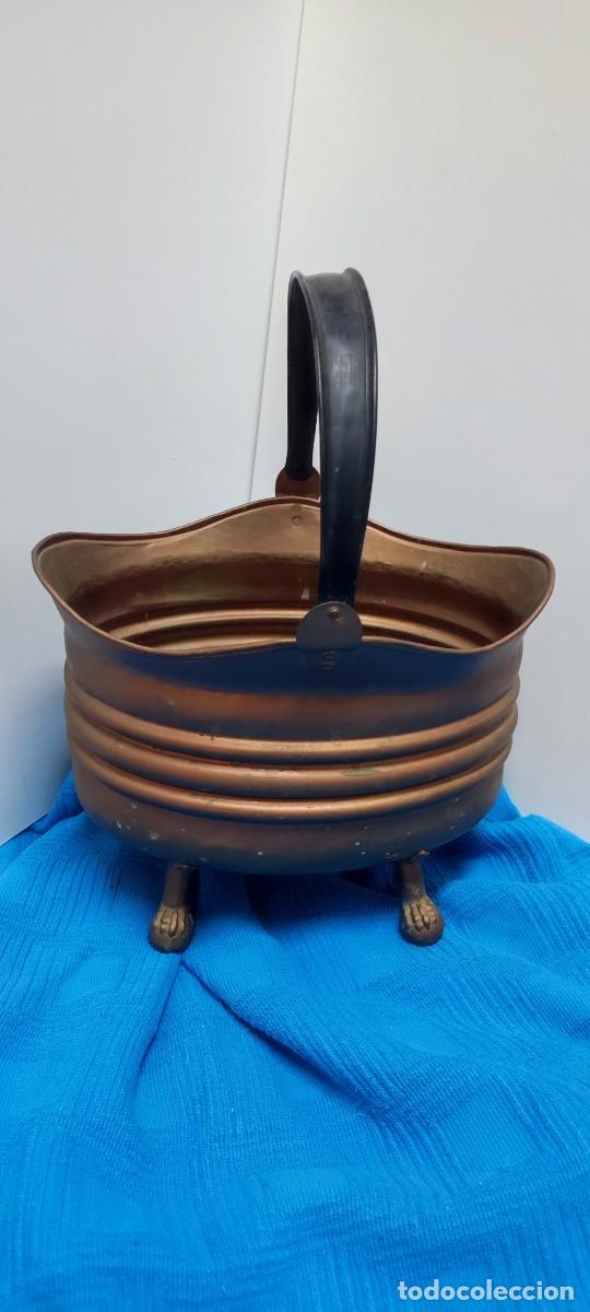 Antig&uuml;edades: Macetero bronce. - Foto 2