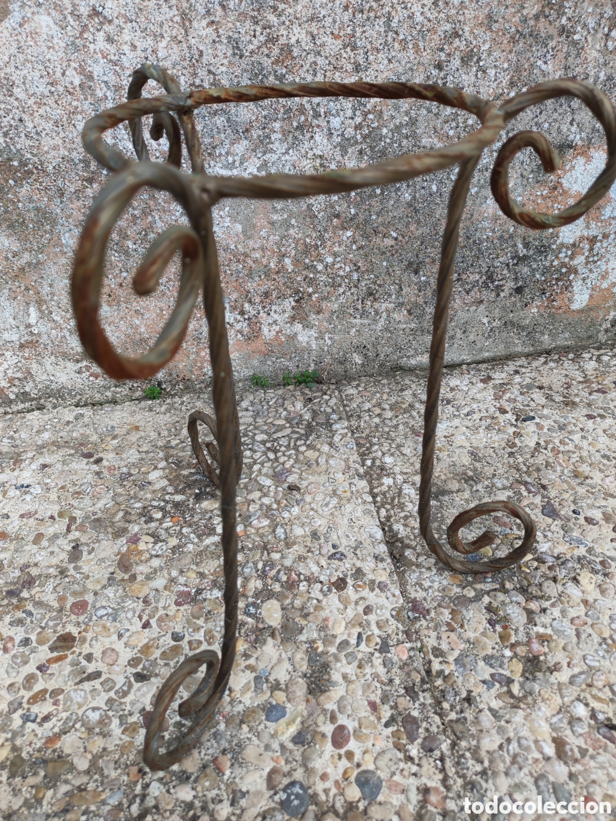 Antig&uuml;edades: Macetero hierro - Foto 2
