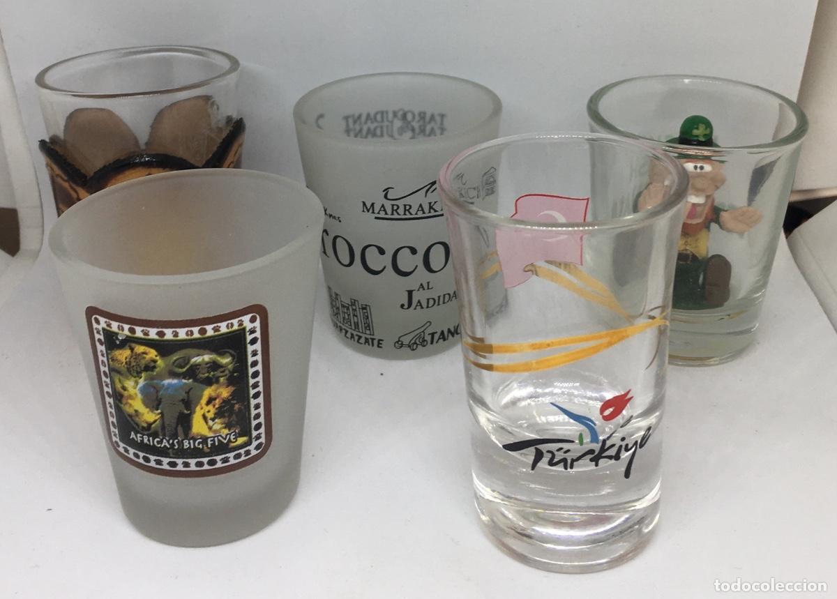 Antiquit&eacute;s: 5 Chupitos de cristal, del Mundo