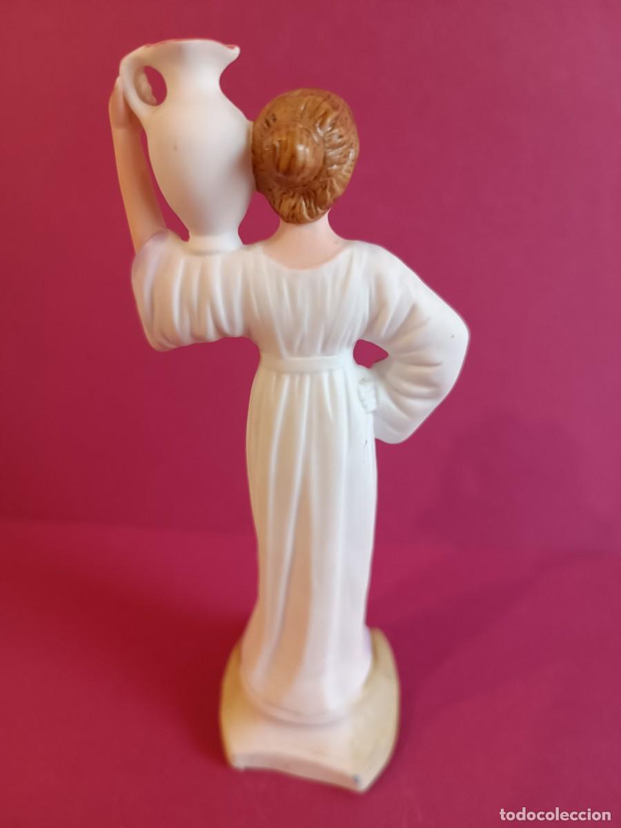 Antig&uuml;edades: FIGURA DE AGUADORA EN BISCUIT - Foto 5