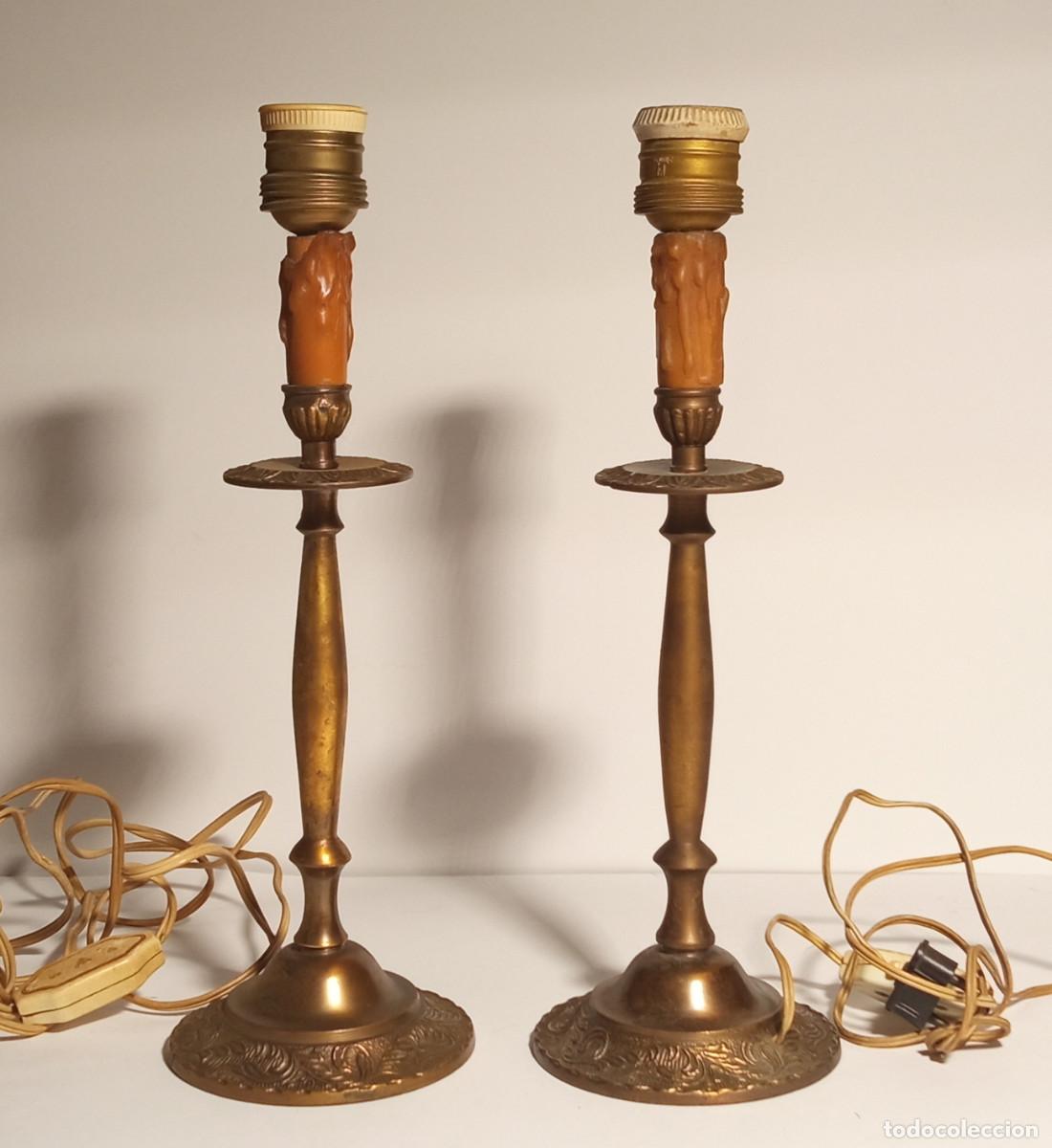 Antig&uuml;edades: Dos lampara antigua para mesa de bronce.Funcionan. - Foto 1