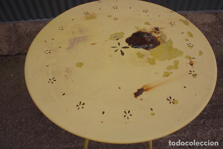 Antig&uuml;edades: mesa jardin de hierro - Foto 2