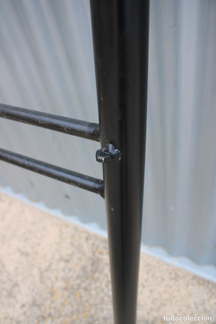Antig&uuml;edades: cabecero cama de hierro - Foto 4