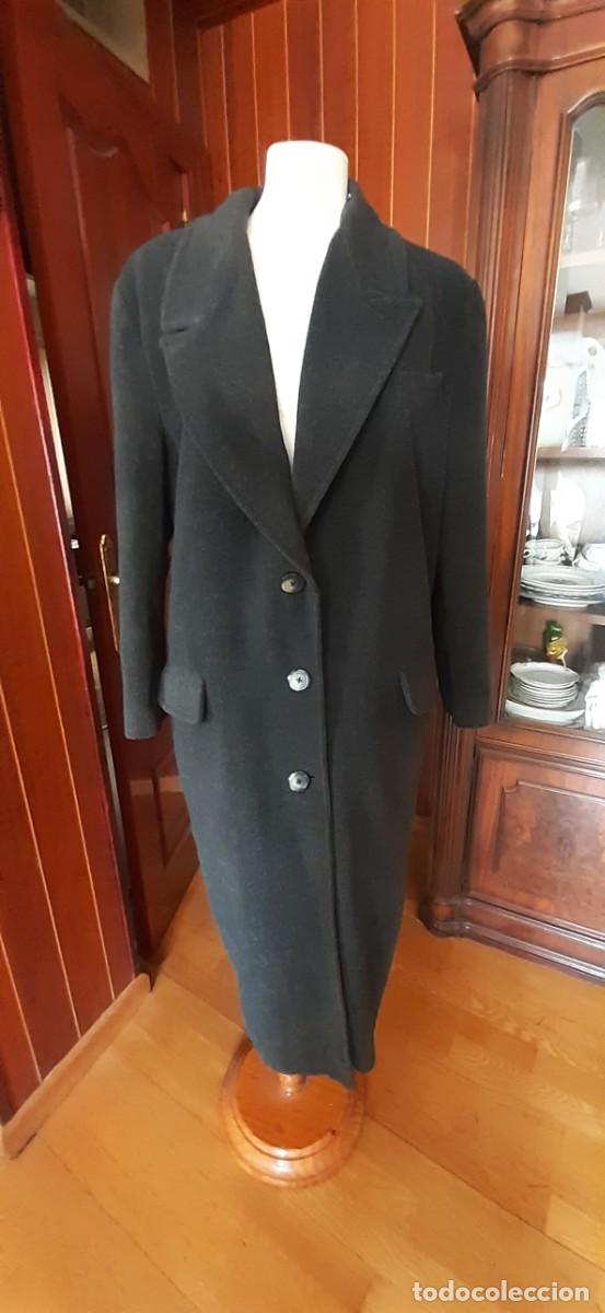 Antig&uuml;edades: ABRIGO LARGO NEGRO TALLA 42. - Foto 6