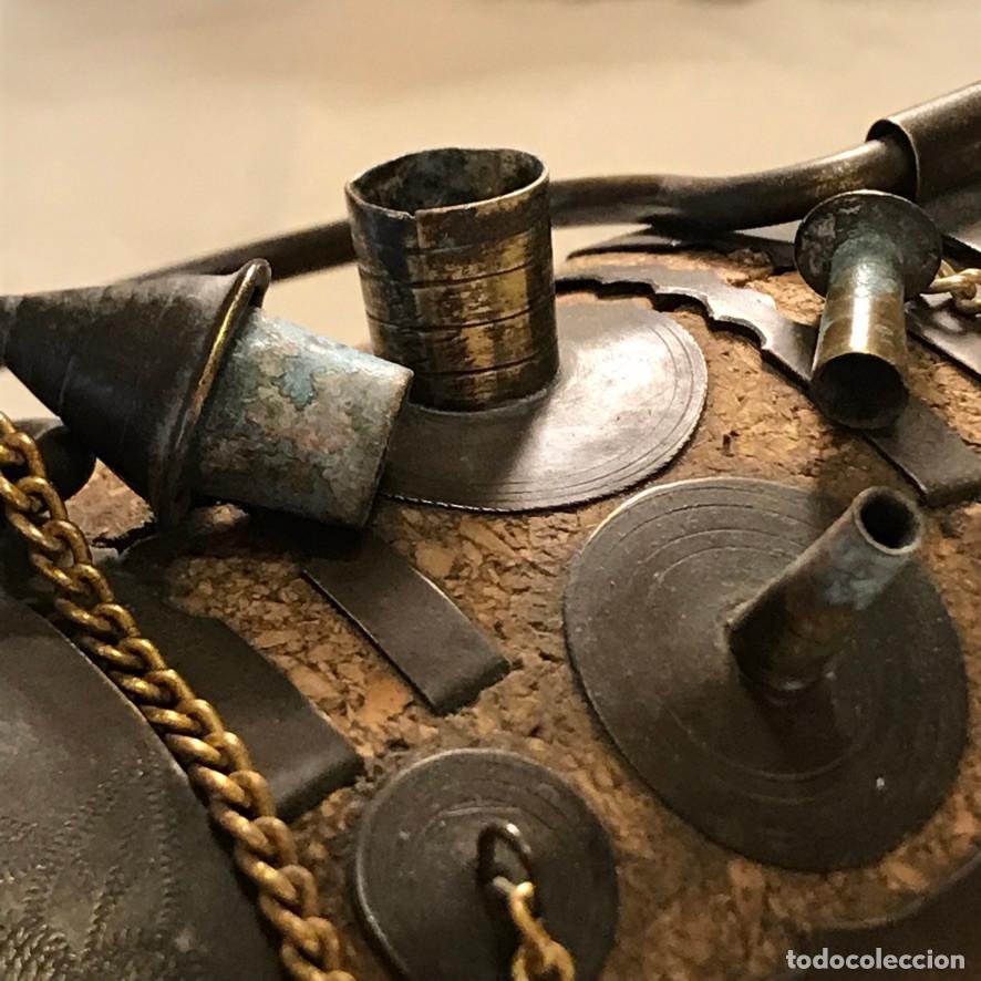 Antig&uuml;edades: Botijo de corcho y bronce - Foto 3