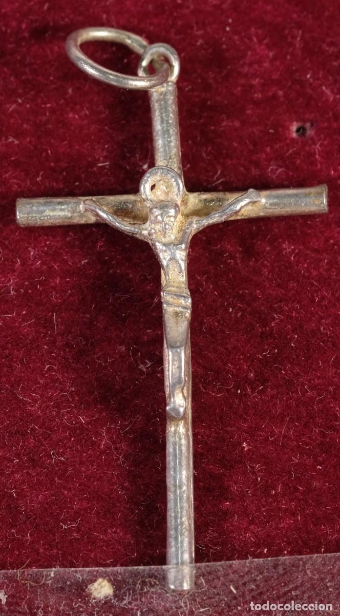 Antig&uuml;edades: Cristo en la cruz en plata - Foto 1