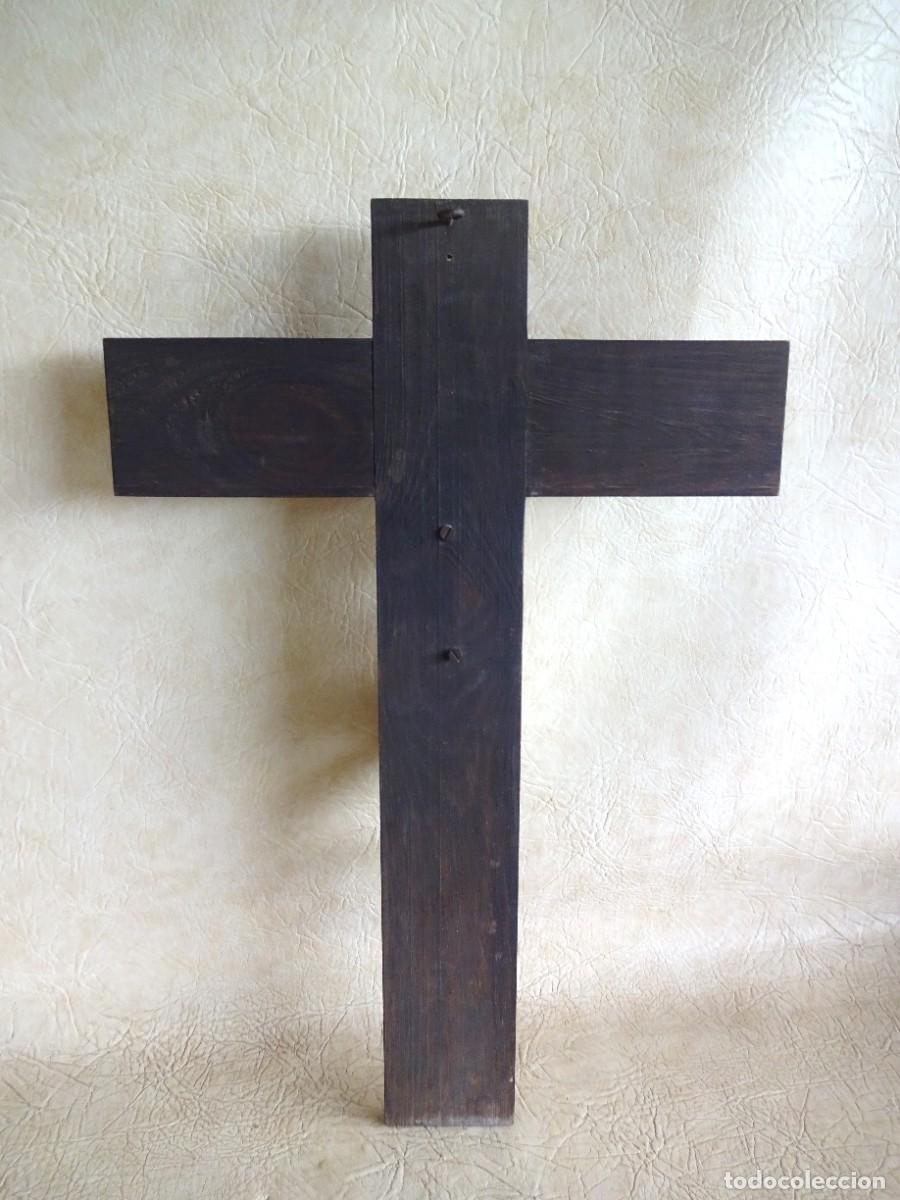 crucifijo rústico de pared en madera - Compra venta en todocoleccion