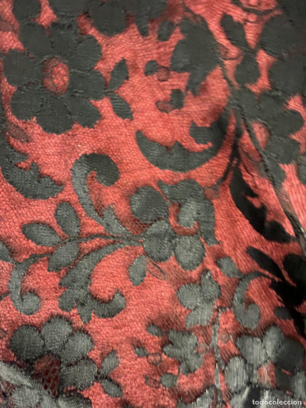 Antig&uuml;edades: MANTILLA RECTANGULAR DE TUL. BORDADA A MANO. ESPA&Ntilde;A. SIGLO XIX - Foto 4